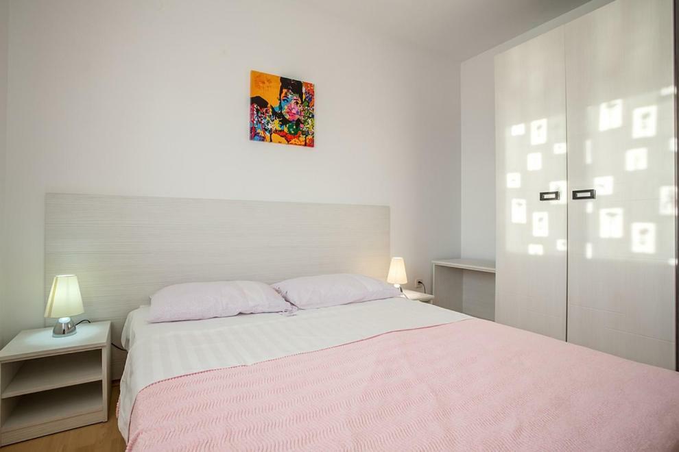 Apartments Jelena Ražanj Eksteriør billede